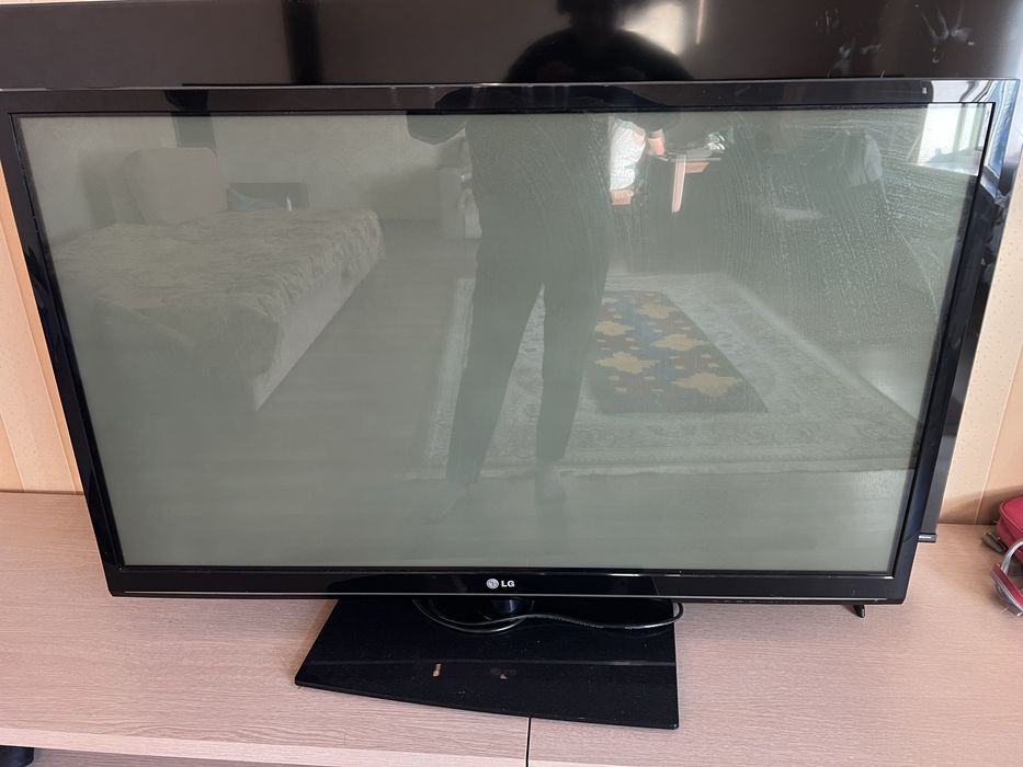 Телевизор LG на запчасти