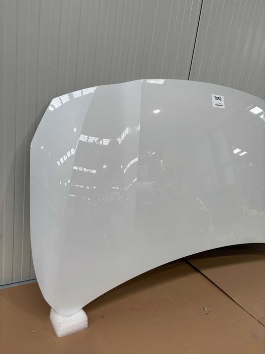 Оригинален Преден Капак За БМВ У06 8737107 BMW U06 Mineral-Weiss Metallic