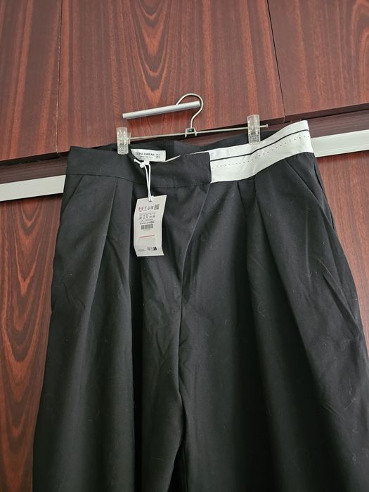 Pull&Bear панталон с басти и кръстосана контрастна талия