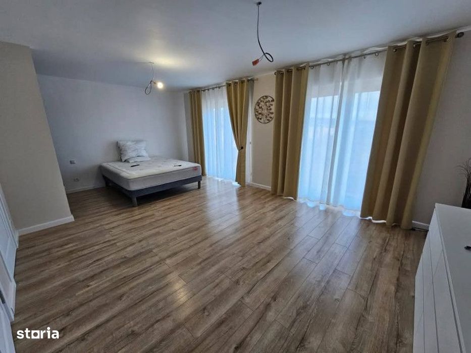 Proprietate 5 camere cu teren de 700mp spre vanzare in Cisnadie