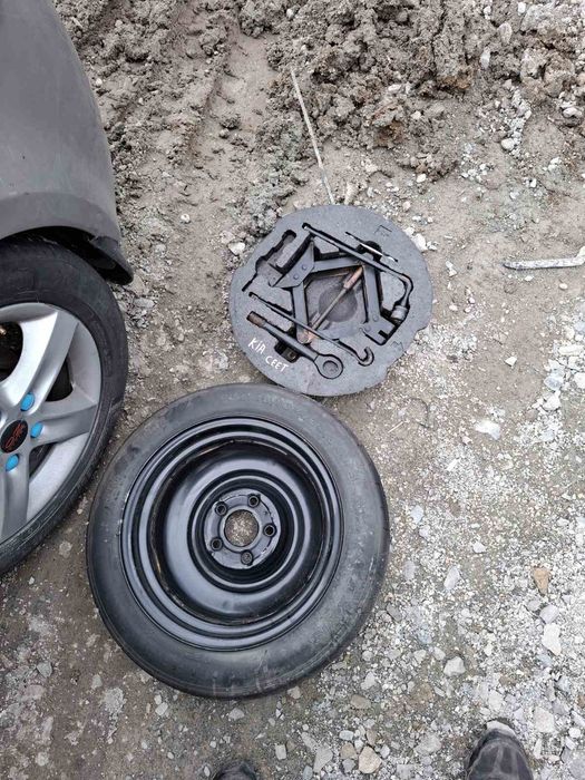 KIA Ceed 1.6 CRDI 16 V 90 k.c  6 скорости 2011 година