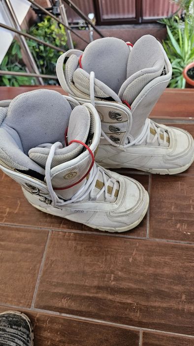 Boots, buti snowboard