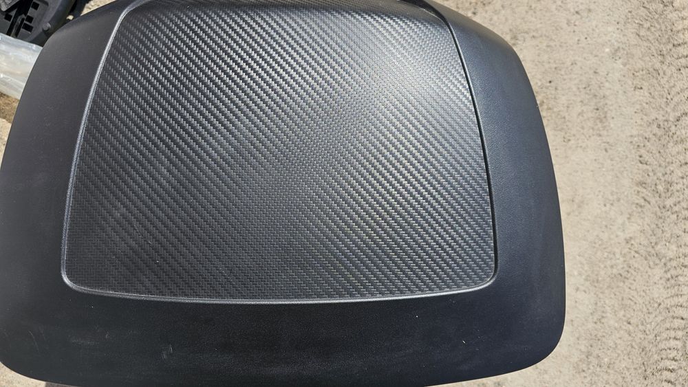 Super ofertă! Top Case SHAD SH44 + placă de montare