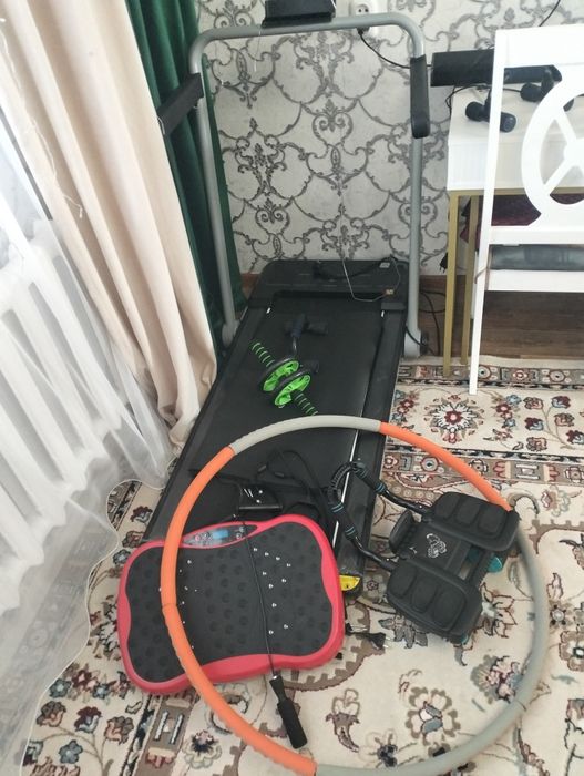 Продам беговую дорожку