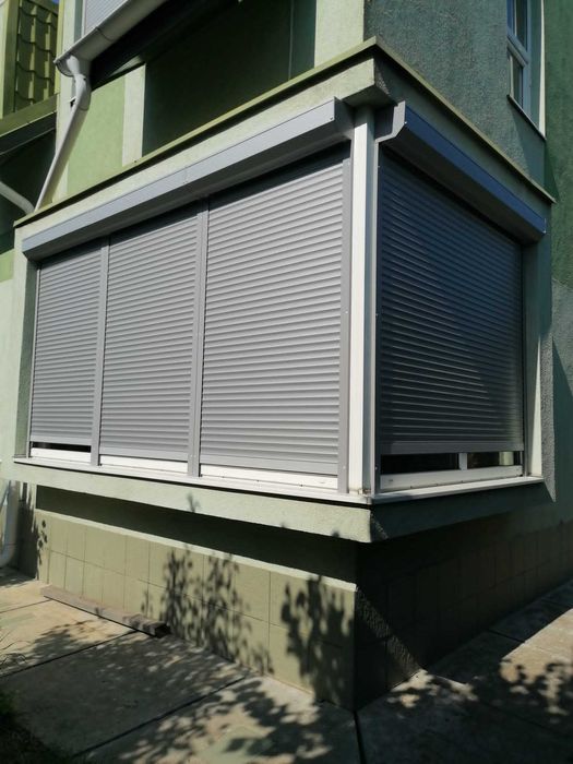 Rulouri exterioare / Usi de garaj din aluminiu