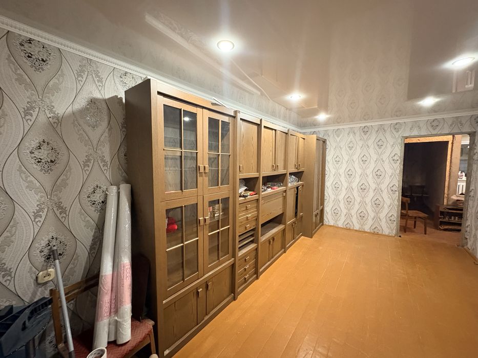 Продам стенку в зал