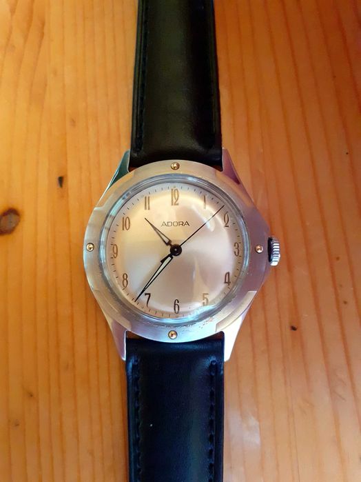 НОВ ADORA Lux Watch -Швейцарски механичен неизползван от колекция.