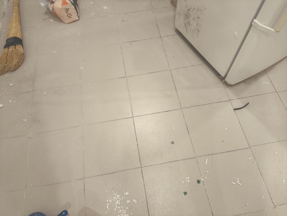 Продам плитки б/у