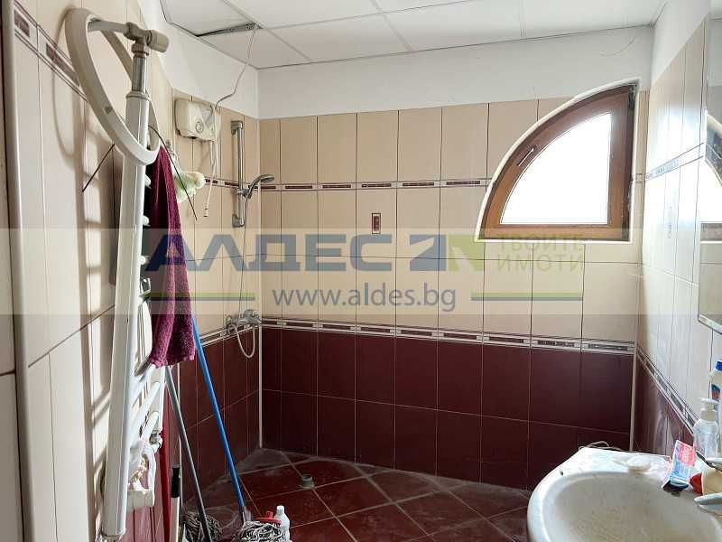 Дава се под наем Къща в Божурище - 180 кв.м за 750 € - Снимка #11