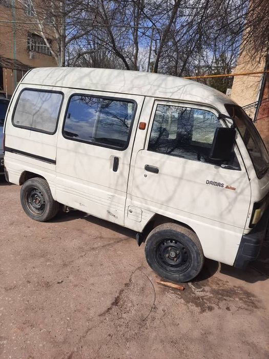 Дамас 2006 йил срочно сотилади