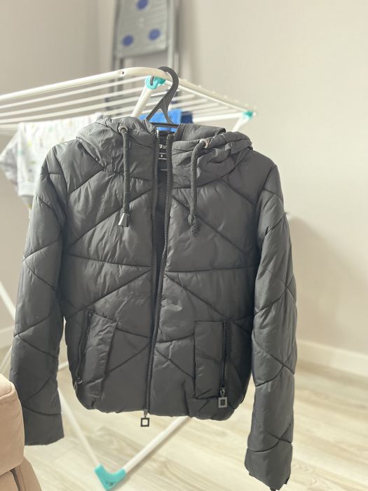 Продам куртку димесезонный