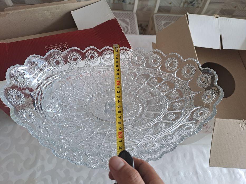 Продам вазы под хрусталь.
