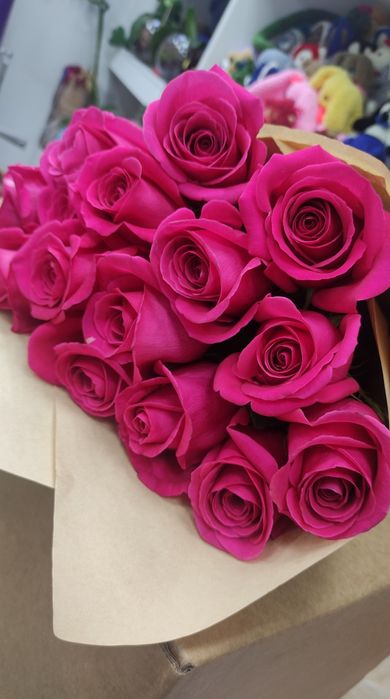 Розы 25 штук сумма 17500