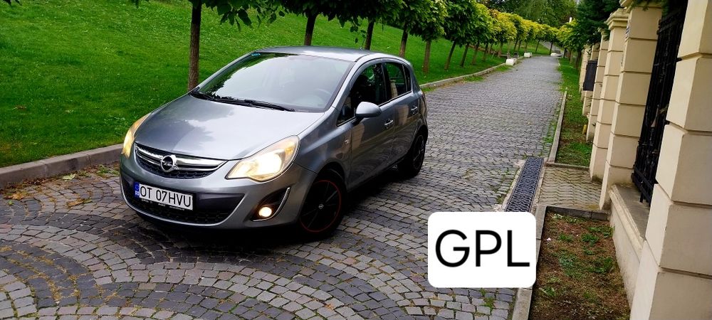 Opel Corsa 1,4 GPL+ Benzina//2012