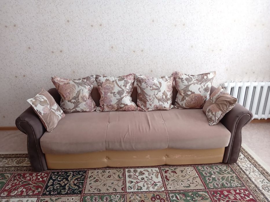 Продам диван сафа