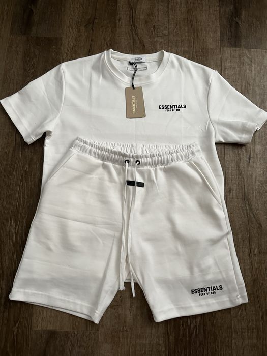 Tricou essentials fear of god