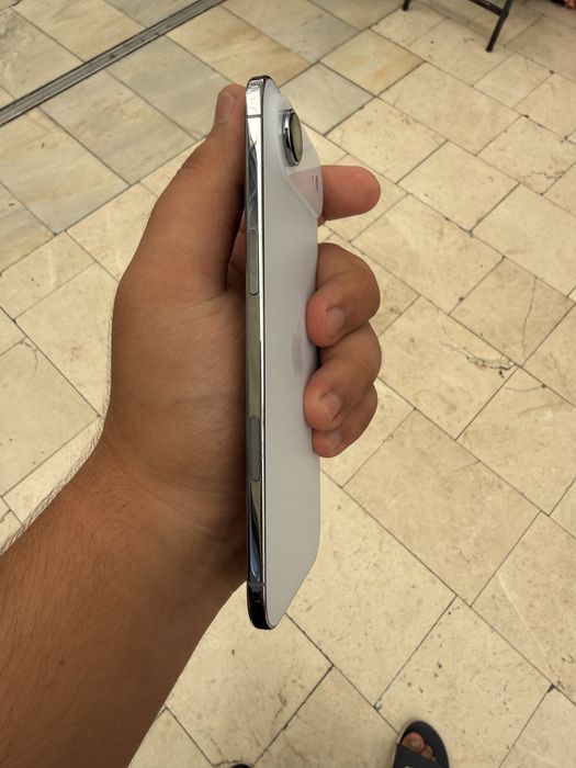 Iphone 17 air.