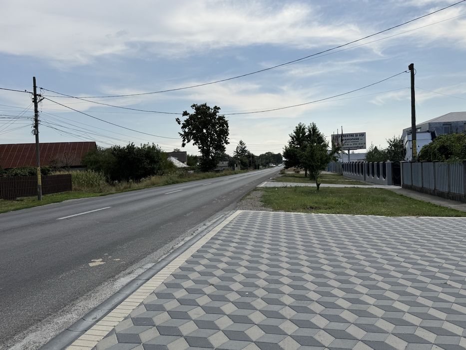 Spațiu Comercial + Teren 2.150 mp | 35 m Deschidere la DN | Buhuși