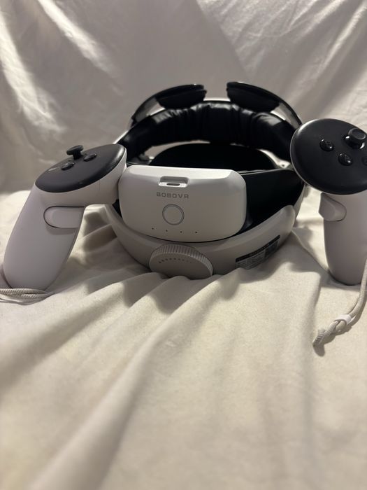 Meta quest 3 със bobo VR m3 pro