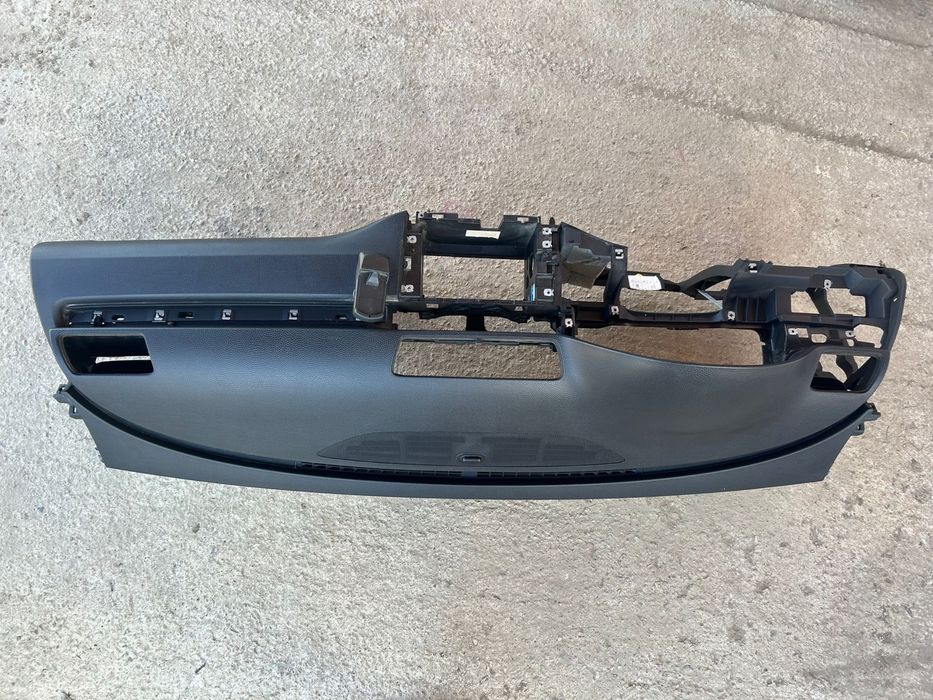 Plansa De Bord VW Passat B7. CC 2010-2014. Volan stanga
