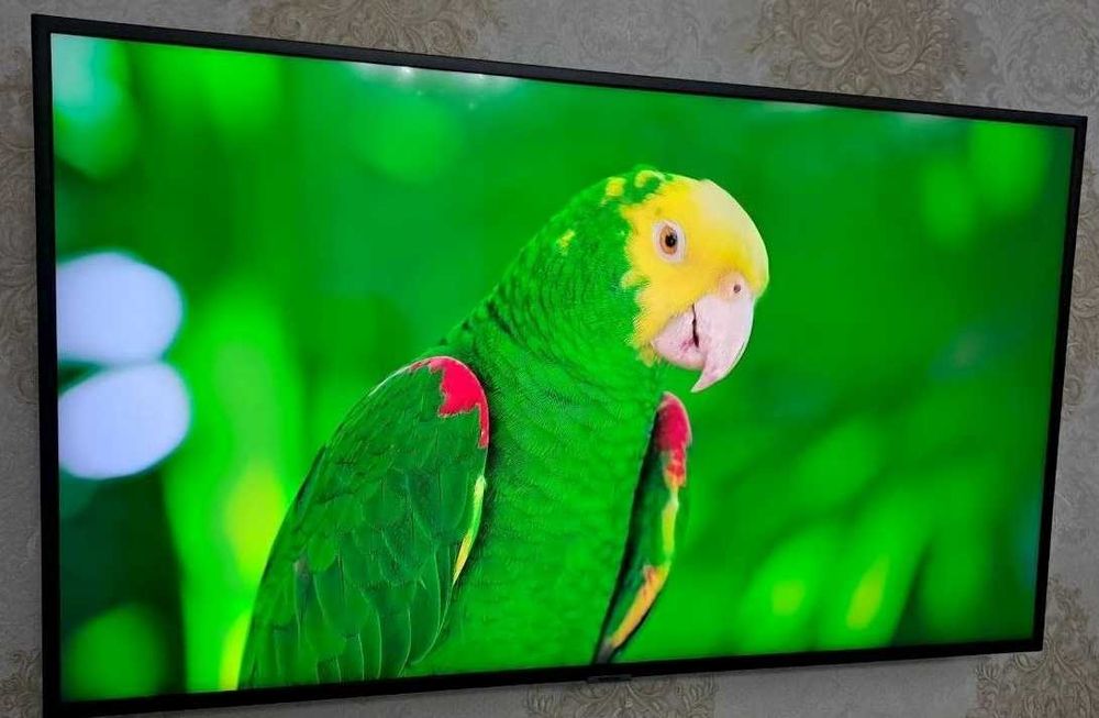 Срочно продаю ТВ Samsung 43 UHD Smart 4K  (UE43RU7100U)