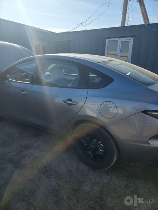 Byd seal 05 hybrid 2000 km zapas xod