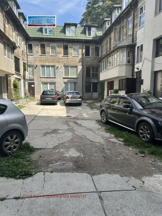 Продажба 3-стаен гр. София - Център 103m²