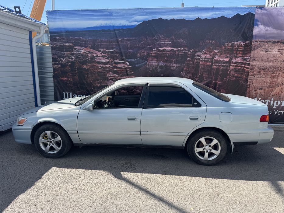 Продам Tayota Camry 25