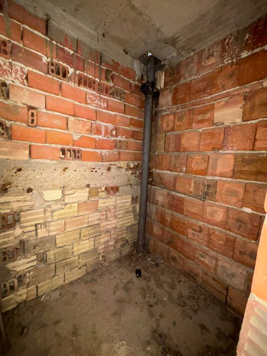 Тристаен апартамент (етаж от къща) с гараж  в кв. Загорка