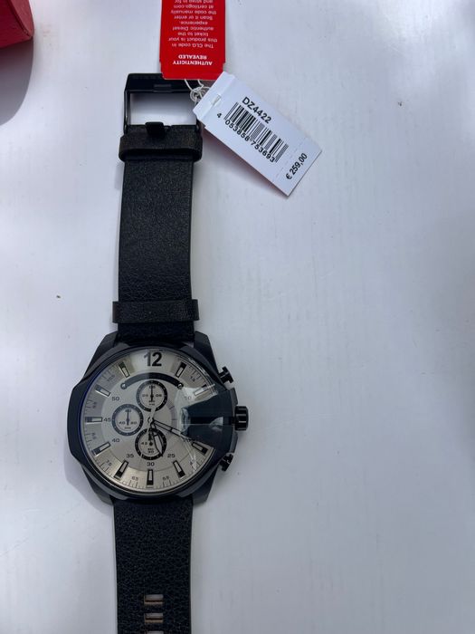 Diesel
Часовник Mega Chief DZ4422 Кафяв