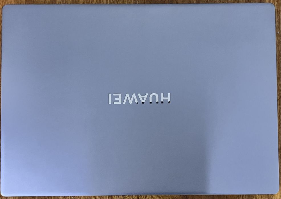 Продам ноутбук HUAWEI