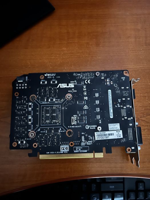 Vand placa video Asus GTX 1650 4gb