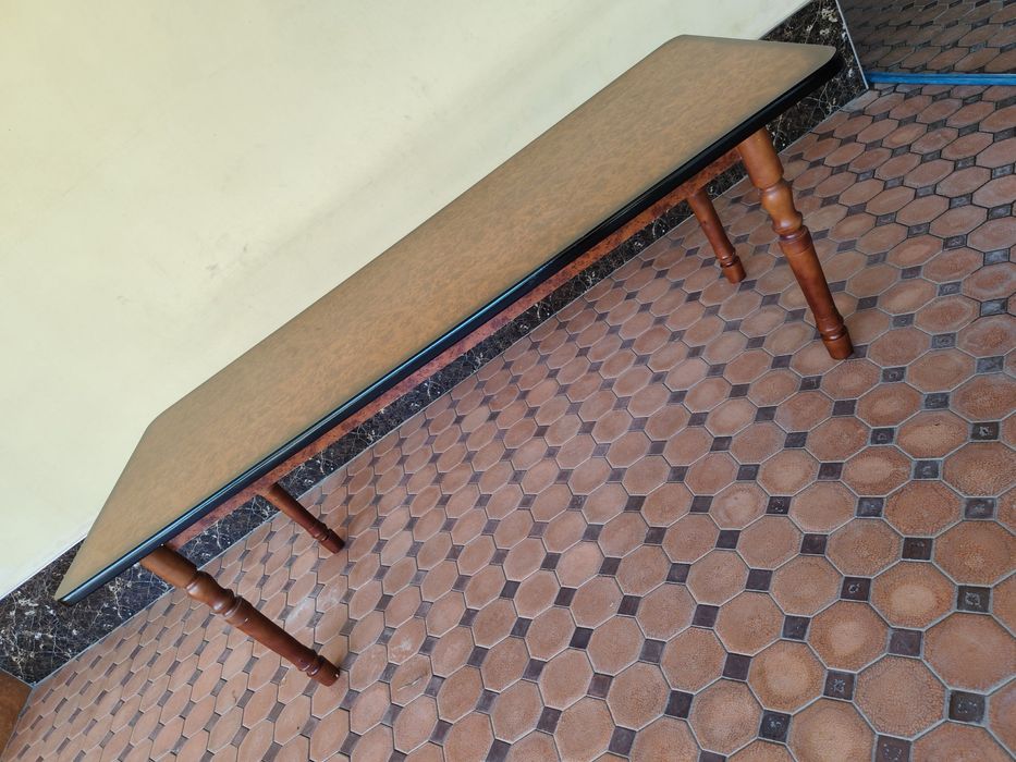 Хонтахта хам Стол 49 $ га срочно сотилади