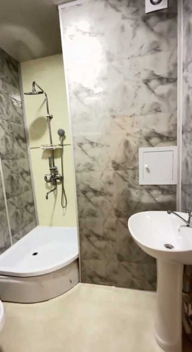 Янги Чоштепа 1/7/12  евроремонт метро