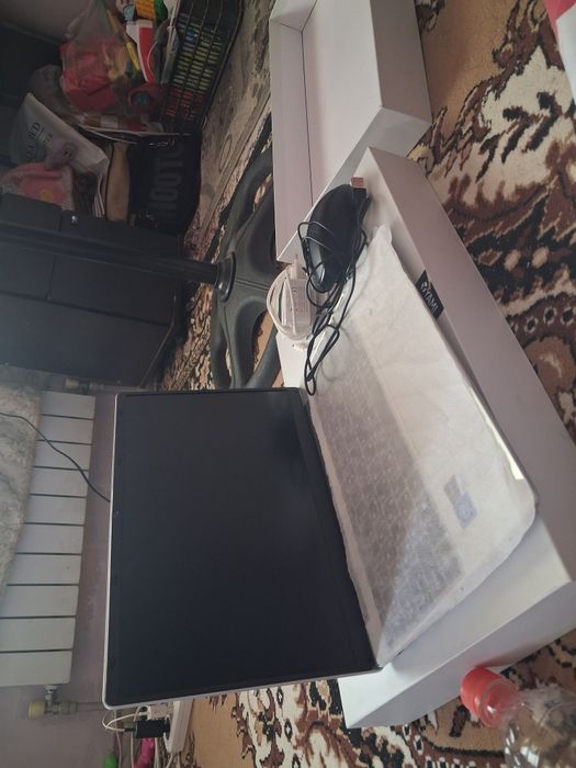 Ноутбук сатылады
