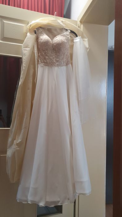 Vând rochie de mireasa