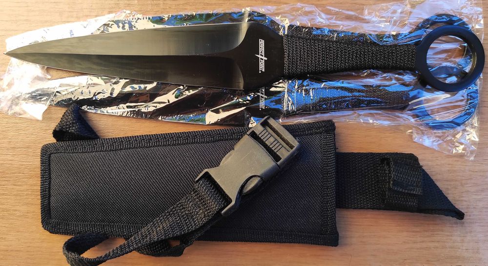 Ножове за хвърляне /дължина 29,8 см и тегло 150 грама /