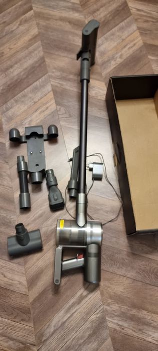 Пылесос Dreame v12