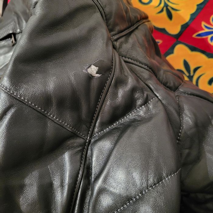 Продам кожаную куртку