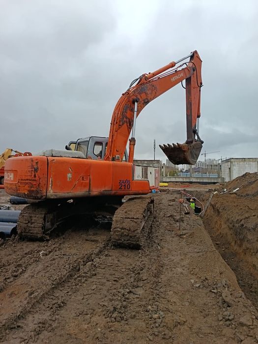 Продам или обменяю Экскаватор