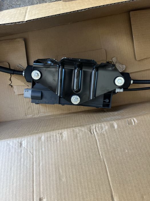 Modul frana de mana BMW X5 X6 e70 e71 NOU , în cutie nefolosit !