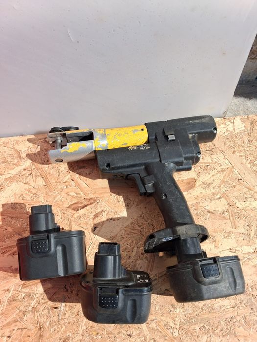 Presa sertizat  pex,pexal Hilti/ Rems