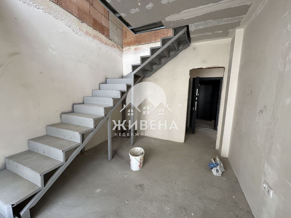 Продава 3-стаен мезонет, До ключ, кв. Победа, площ 80 кв.м