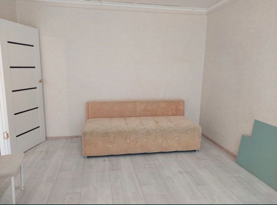 Продам диван в хорошем состояний