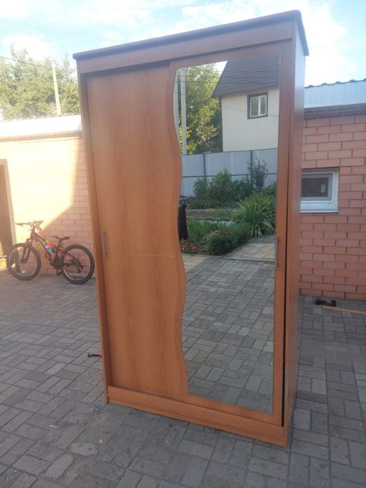 Продам шкаф купе