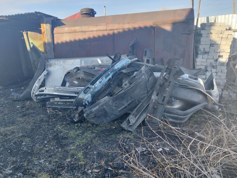 Продам бампера разные