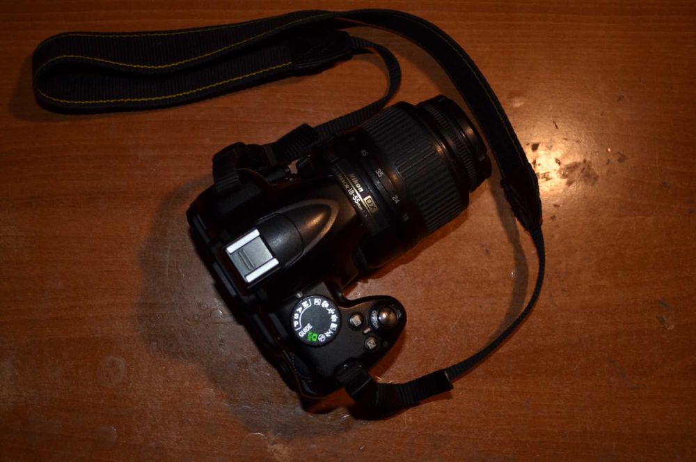 Фотоаппарат Nikon D3000