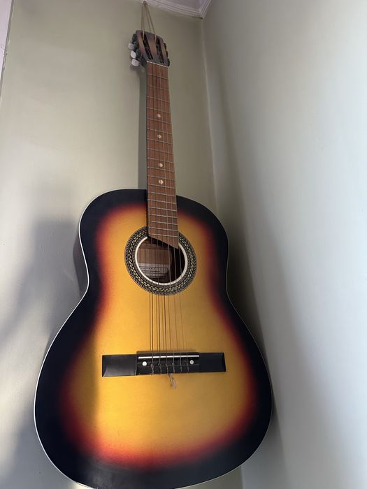 Гитара классическая.  В отличном состоянии.