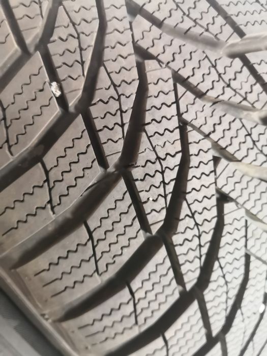 215 55 17 цола гуми като нови nexen dot 23 брой 4
