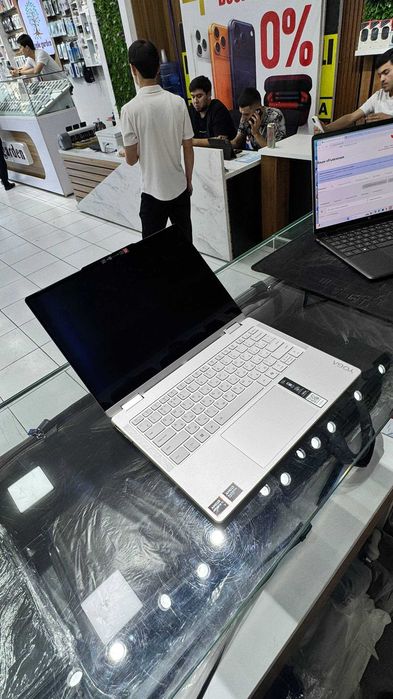 Lenova Yoga 7 AI